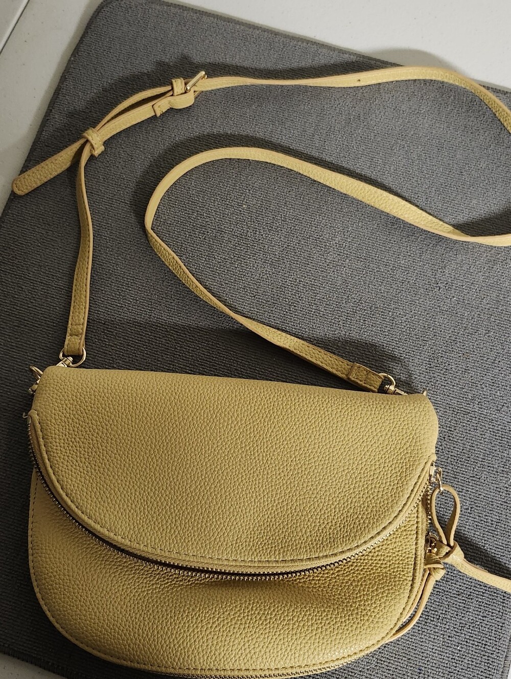 Source Unknown Mustard Yellow Pebbled Leather Crossbody Bag